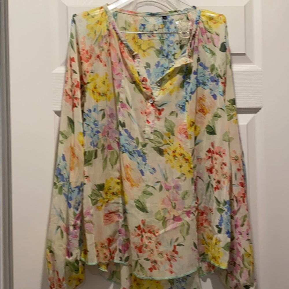 NWOT Arnold Zimberg floral blouse sz m